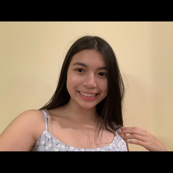 Meet your Posher, Jennifer - Picture 1 of 1